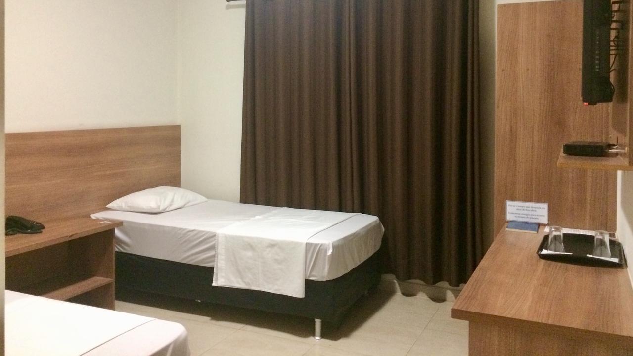 Cast Comfort Hotel Paranaíba Buitenkant foto