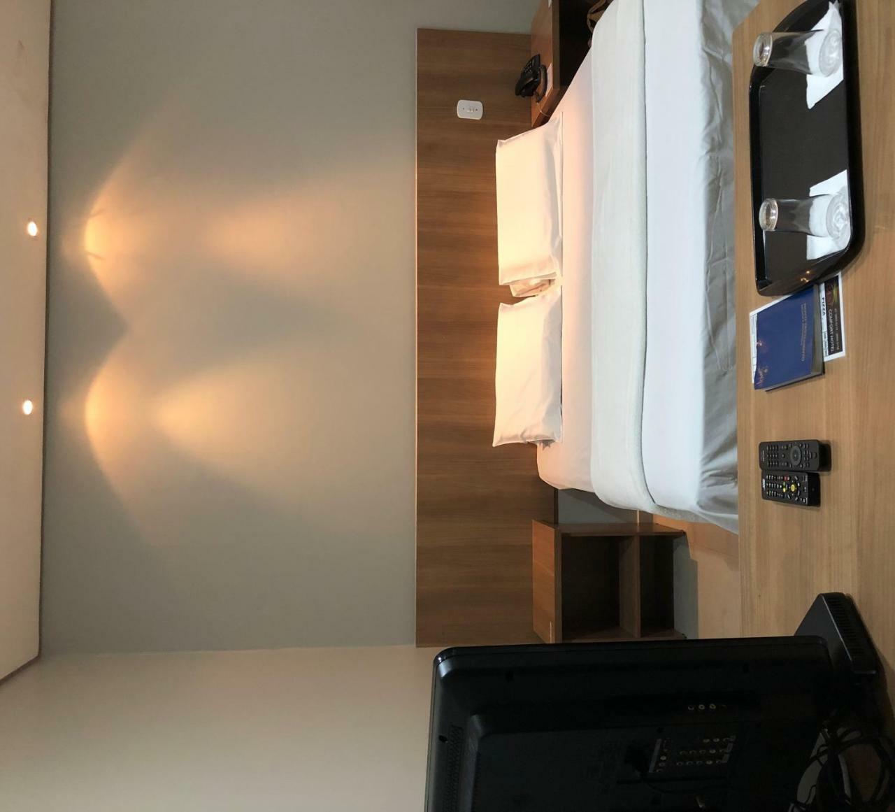 Cast Comfort Hotel Paranaíba Buitenkant foto